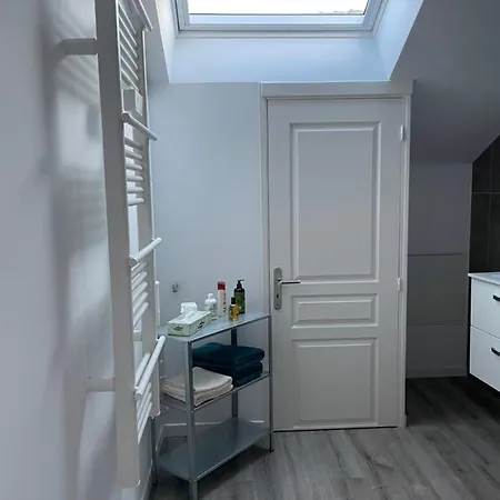 La Belle Etoile Apartment *